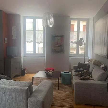 Grand 2 A 8 Personnes