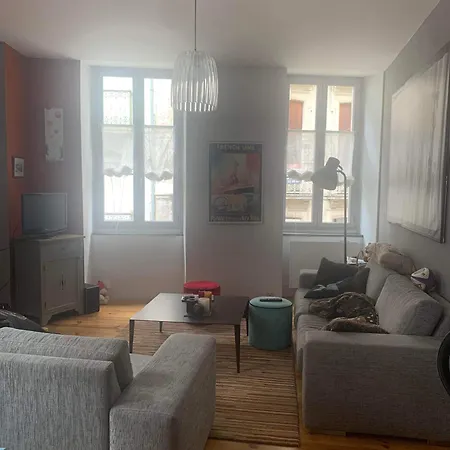 Grand 2 A 8 Personnes Daire Cauterets